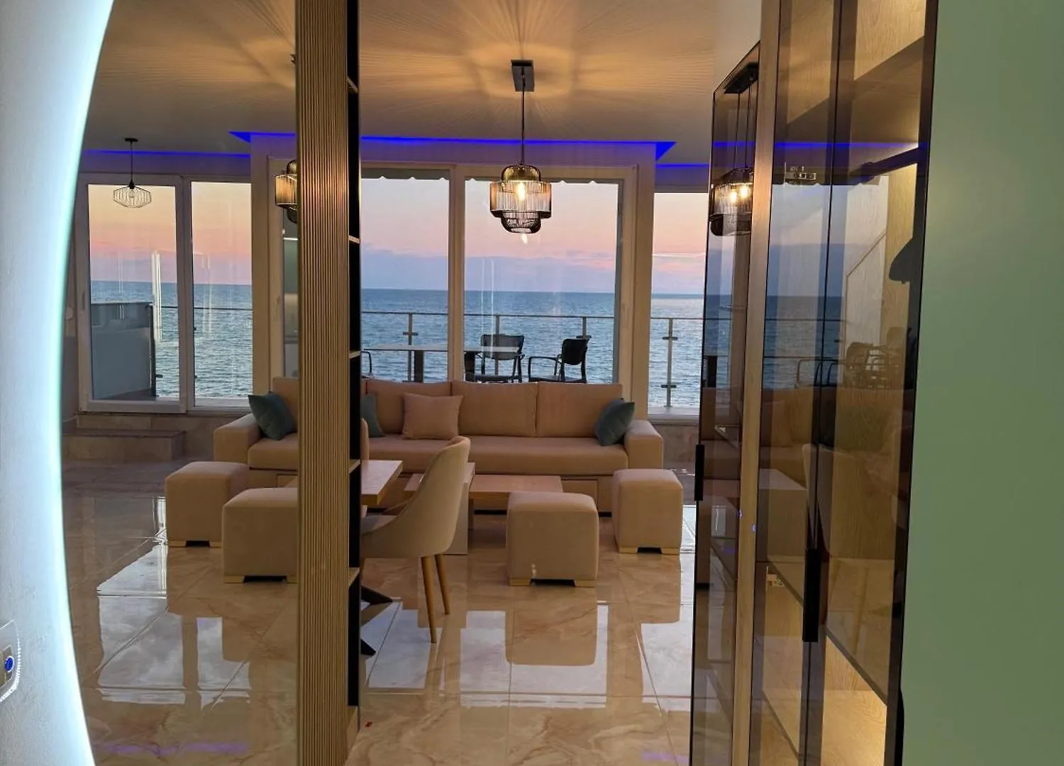 Sea La Vie Luxury Suite Shëngjin 0*,